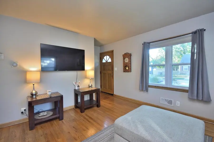 5010 W Euclid AVENUE, Milwaukee, WI 53219 - #3
