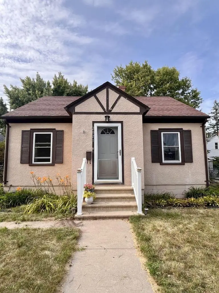 2021 Johnson STREET, La Crosse, WI 54601 - #1