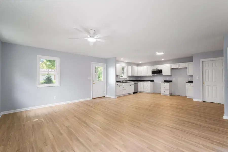6867 Enge DRIVE, West Bend, WI 53090 - #2