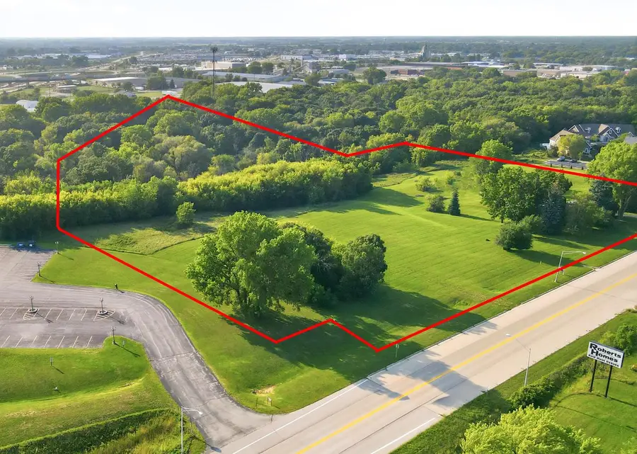 N5702 S MAIN STREET, Fond Du Lac, WI 54935 - #2