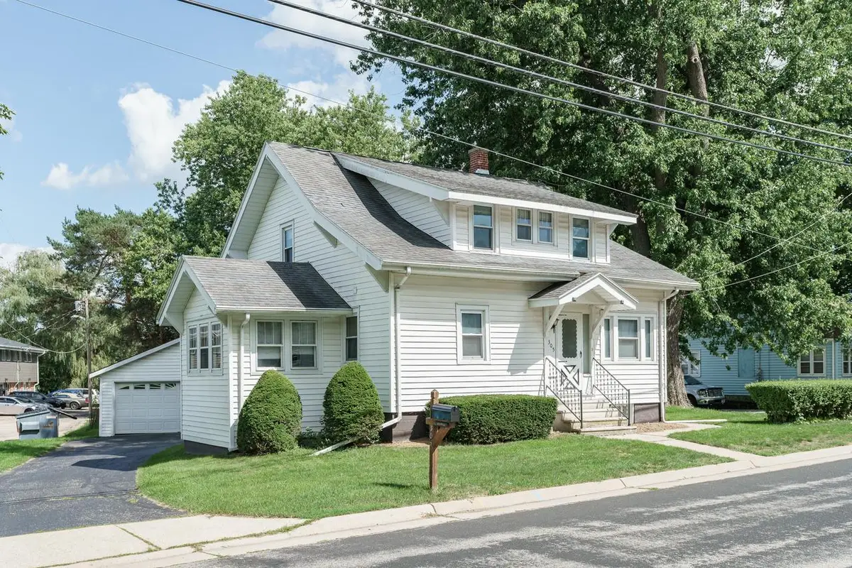 305 S Concord AVENUE, Watertown, WI 53094 - #1
