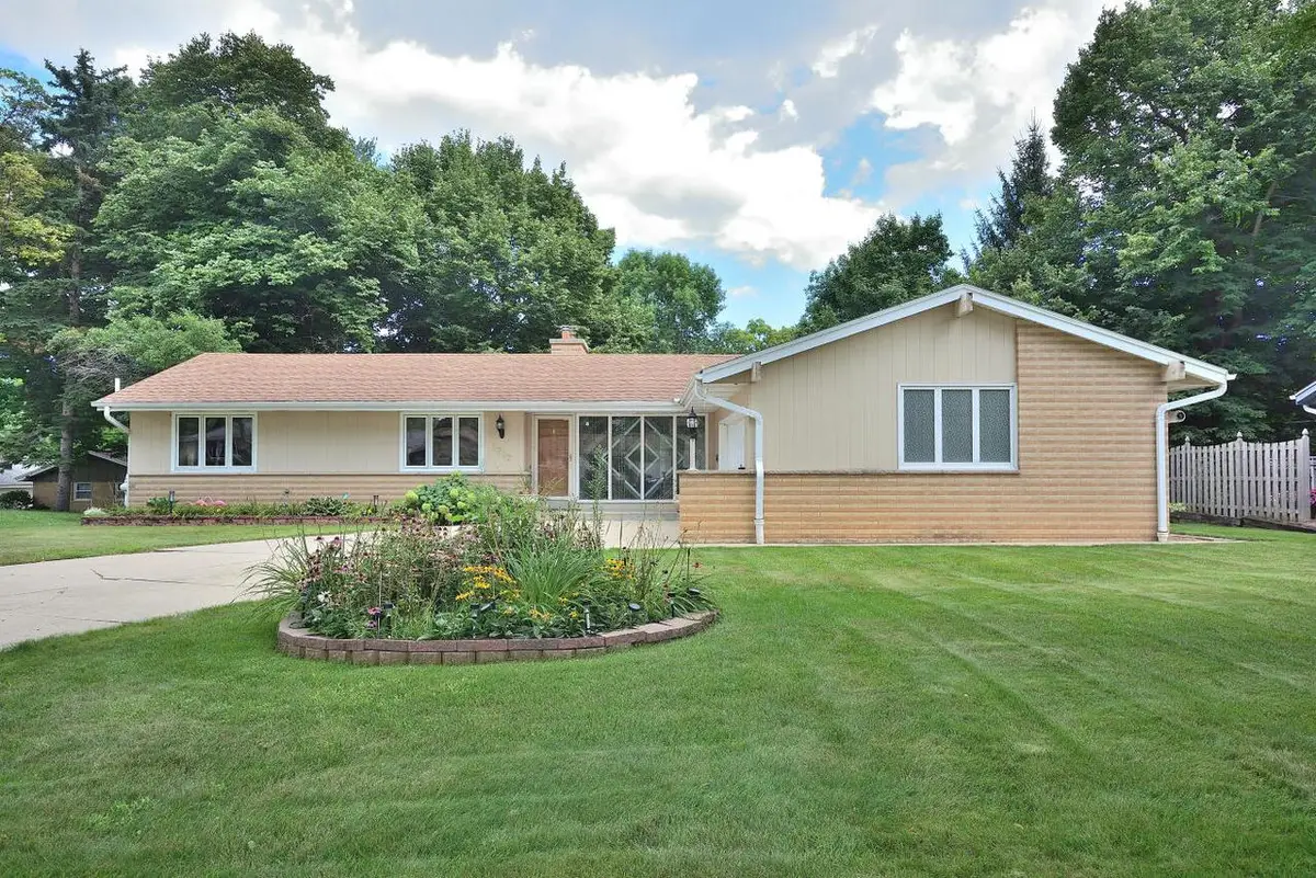 5222 S 20th STREET, Milwaukee, WI 53221 - #1