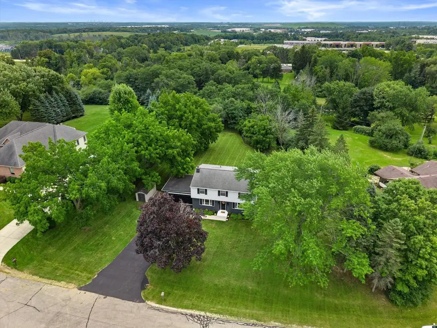 N113W13033 Crestview DRIVE, Germantown, WI 53022 - #2