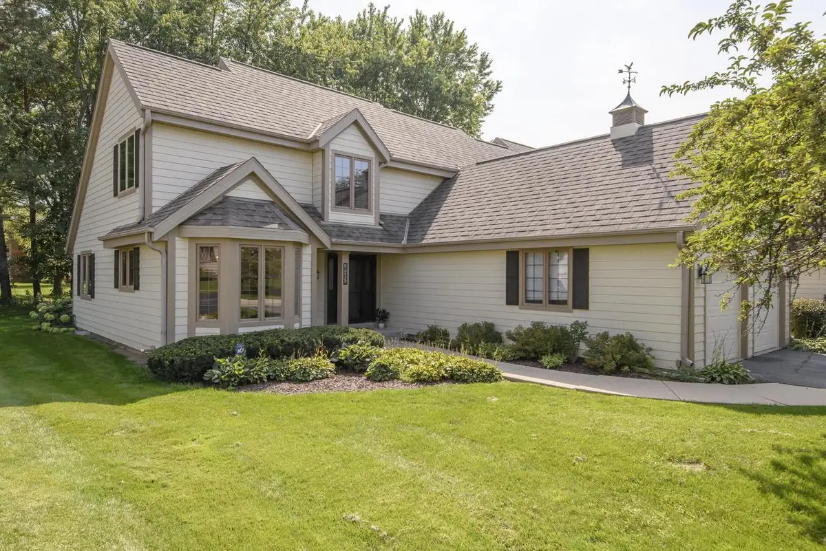18465 St Andrew COURT #A, Brookfield, WI 53045 - #1