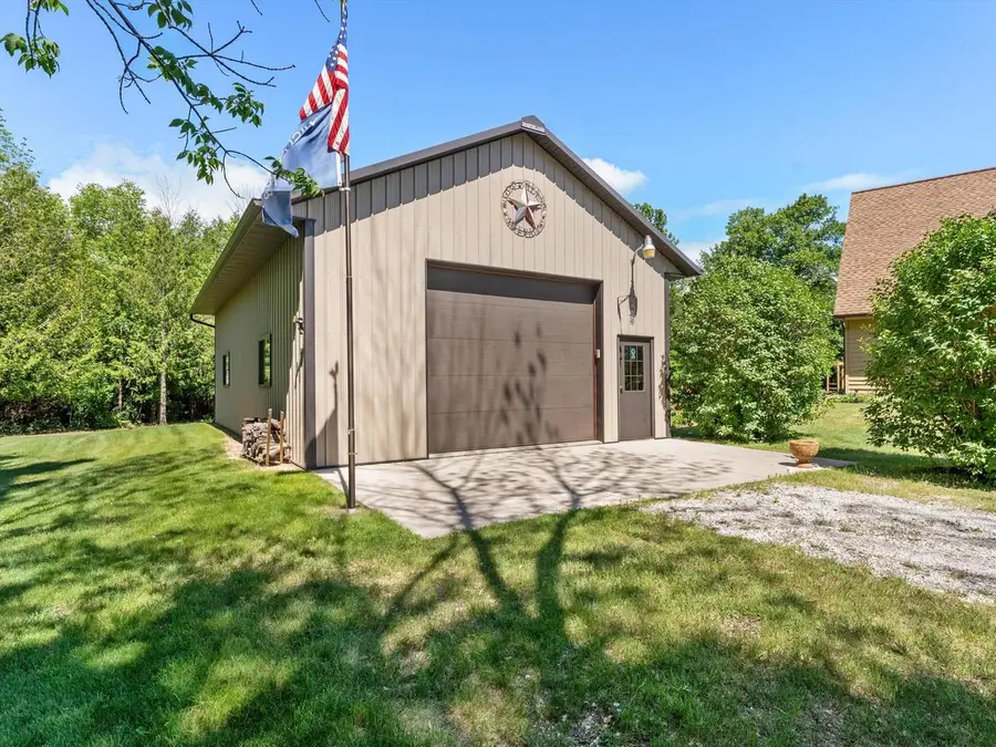 3418 W Twin LANE, Two Rivers, WI 54241 - #3