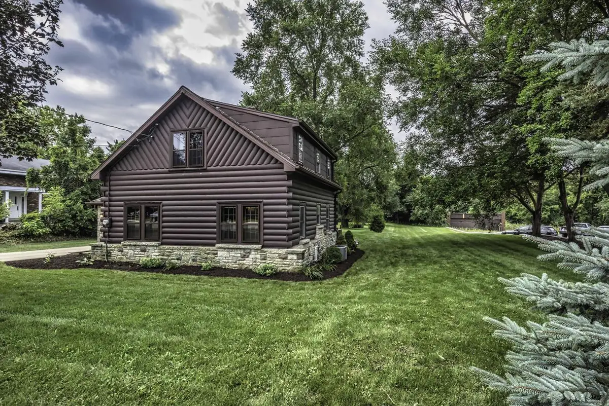 1541 E Racine AVENUE, Waukesha, WI 53186 - #1