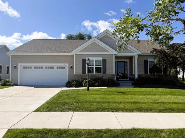 259 Silver Lake TRAIL, Oconomowoc, WI 53066