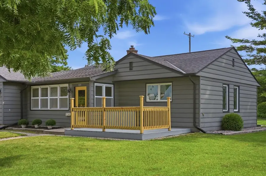 839 Lincoln DRIVE W, West Bend, WI 53095 - #2
