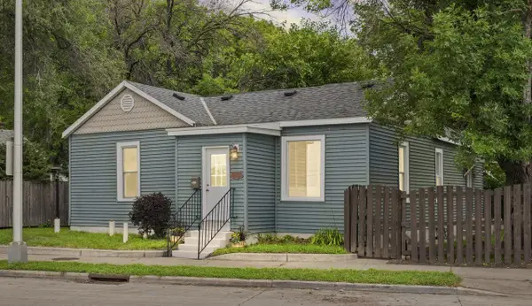 1313 South AVENUE, La Crosse, WI 54601