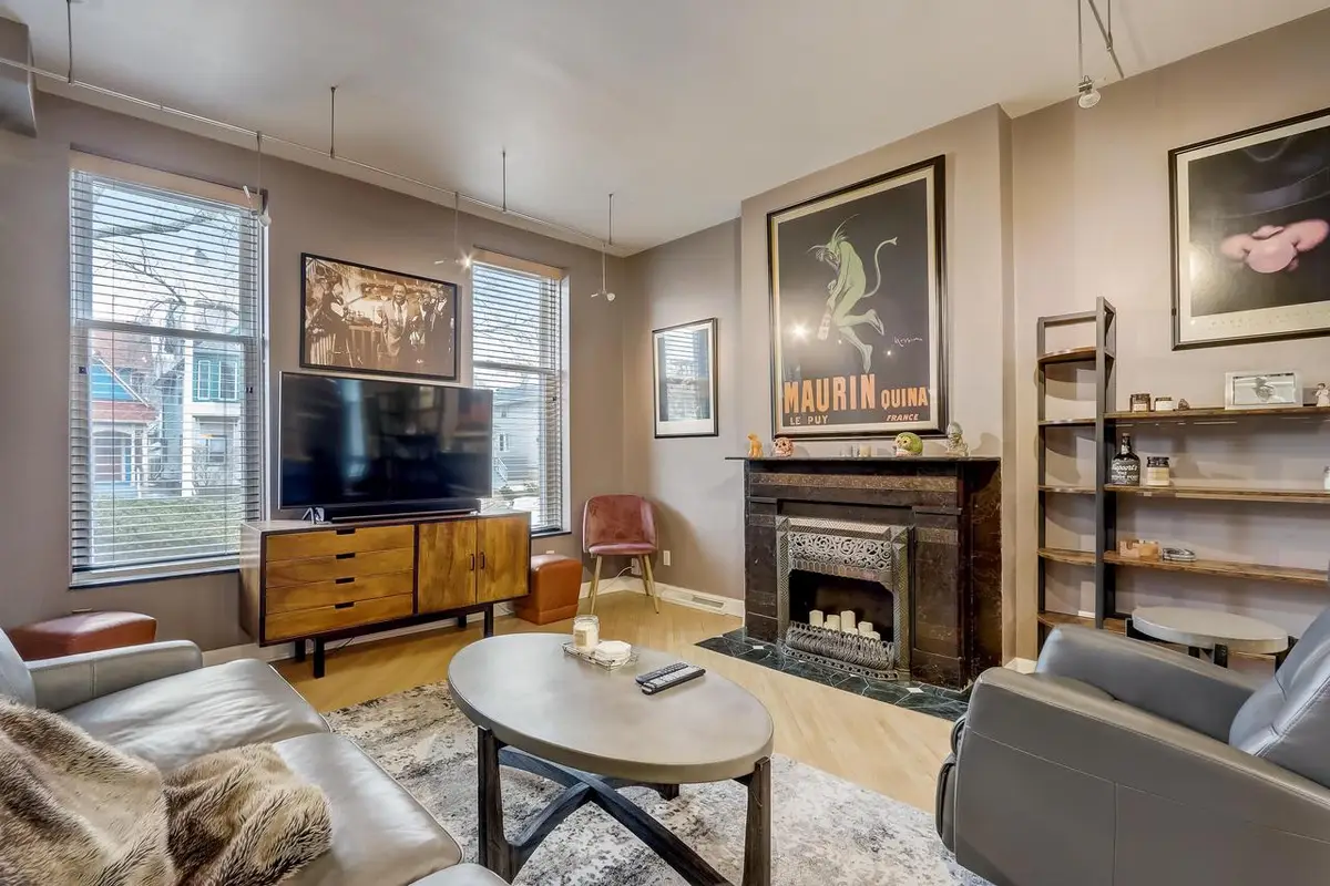 1679 N Cass STREET #1681, Milwaukee, WI 53202 - #1