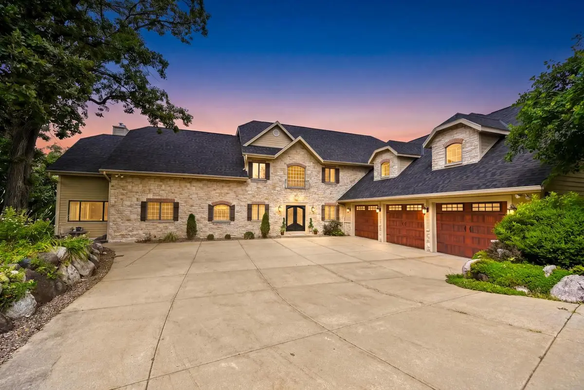 205 Kummrow COURT, Wales, WI 53183 - #1