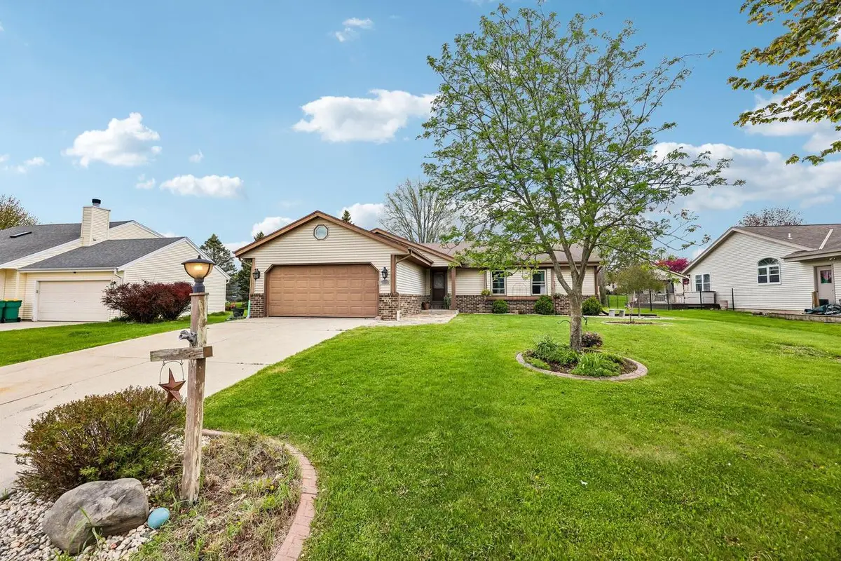 W163N10528 Ridgeview LANE, Germantown, WI 53022 - #1