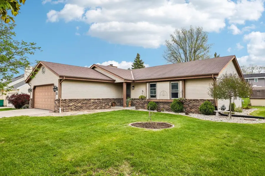 W163N10528 Ridgeview LANE, Germantown, WI 53022 - #3