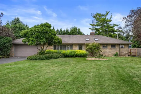 5213 79th STREET, Kenosha, WI 53142