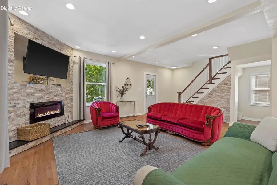 915 E Homer STREET, Milwaukee, WI 53207 - #3