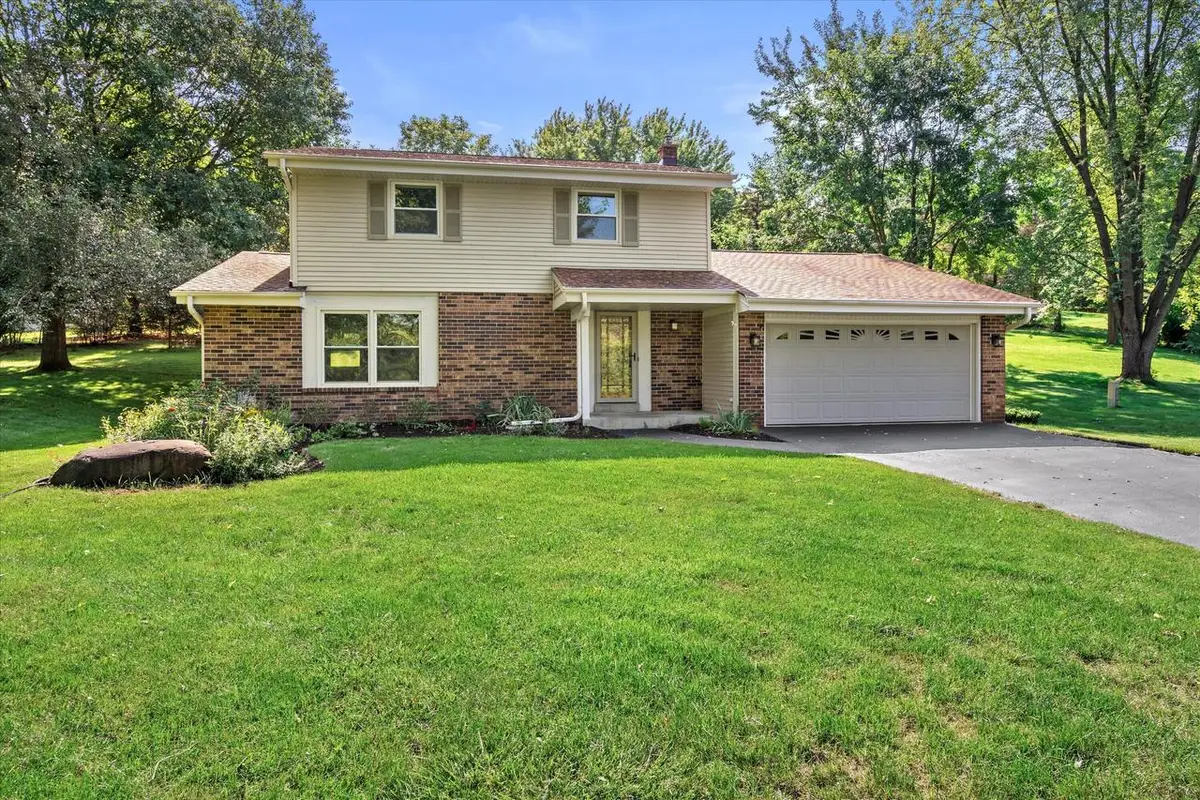 W277S4070 Green Country ROAD, Waukesha, WI 53189 - #1