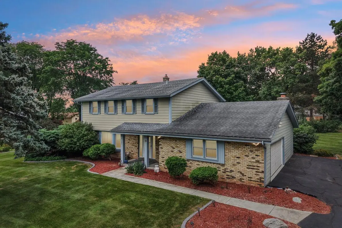 4185 Beaufort DRIVE, Brookfield, WI 53045 - #1
