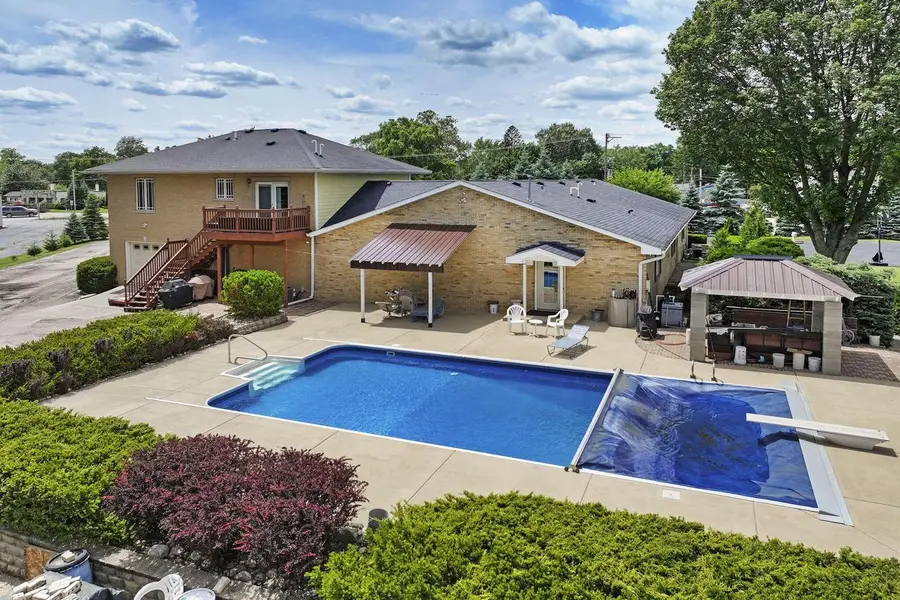 740 S Cosgwell DRIVE, Silver Lake, WI 53170 - #2