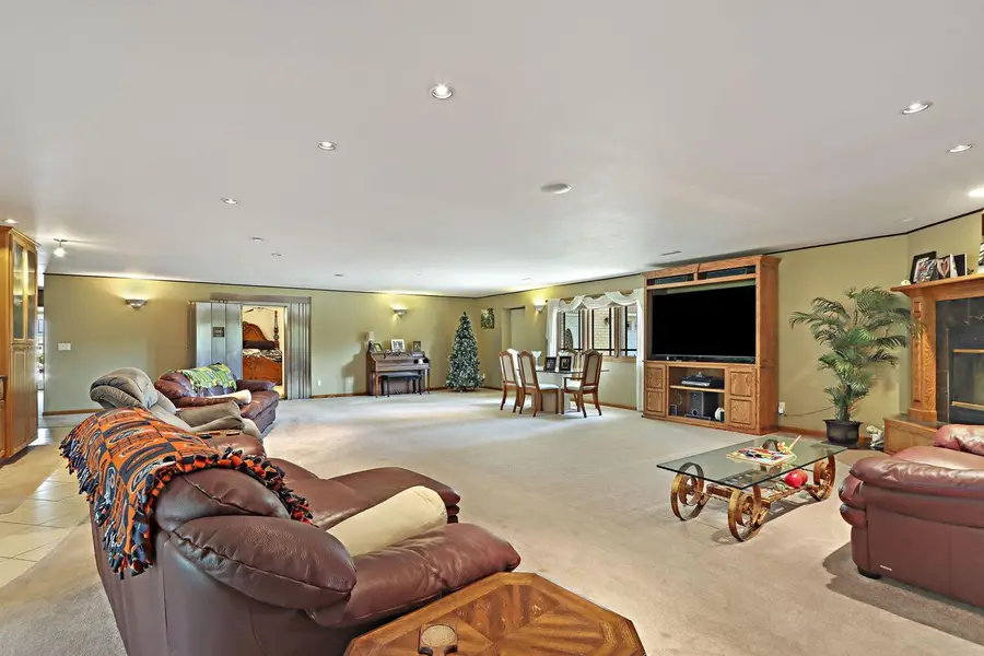 740 S Cosgwell DRIVE, Silver Lake, WI 53170 - #3