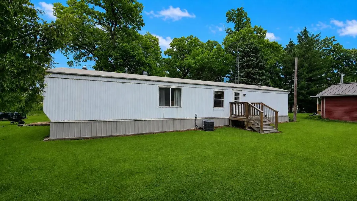 W1718 Fur DRIVE, Jackson, WI 53946 - #1