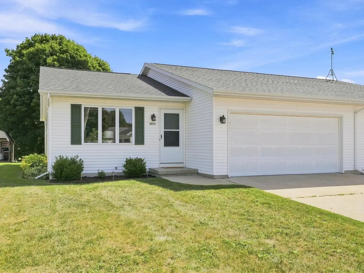 2033 Kellner STREET, Manitowoc, WI 54220 - #1