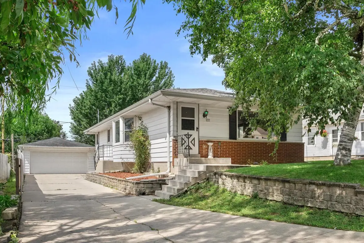 237 N 113th STREET, Wauwatosa, WI 53226 - #1