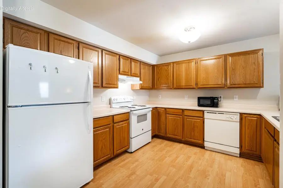 4887 Easy STREET #16, Hartland, WI 53029 - #3