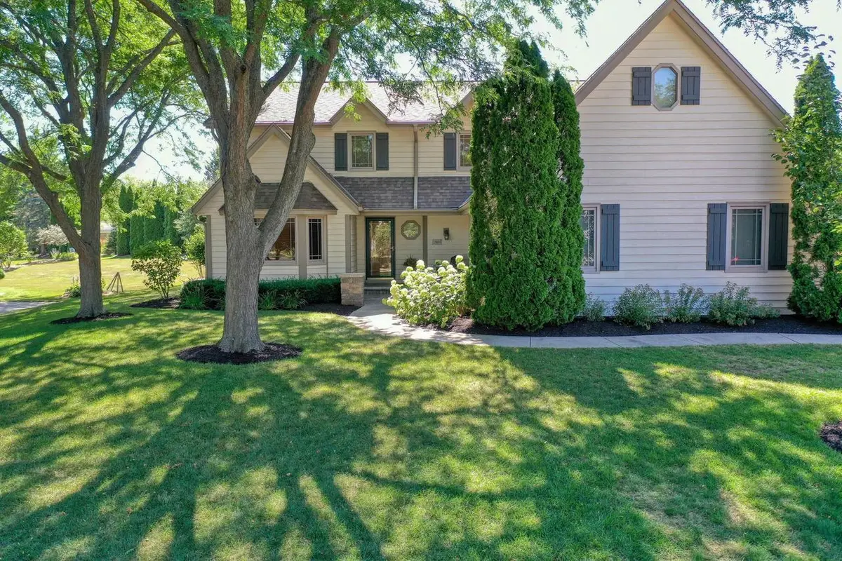 13865 W Linfield DRIVE, New Berlin, WI 53151 - #1