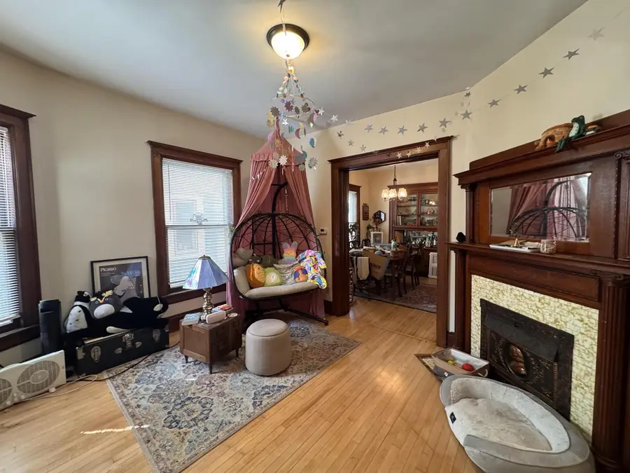 2637 N Oakland AVENUE #2639, Milwaukee, WI 53211 - #2