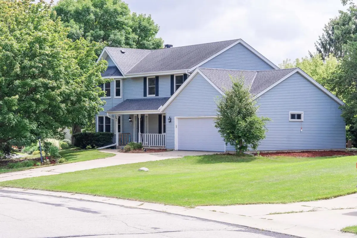 N102W15801 Flintlock TRAIL, Germantown, WI 53022 - #1