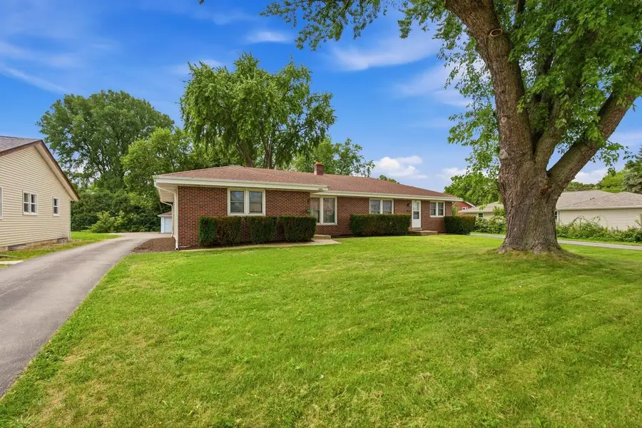 1045 W Sunset DRIVE #1047, Waukesha, WI 53189 - #2