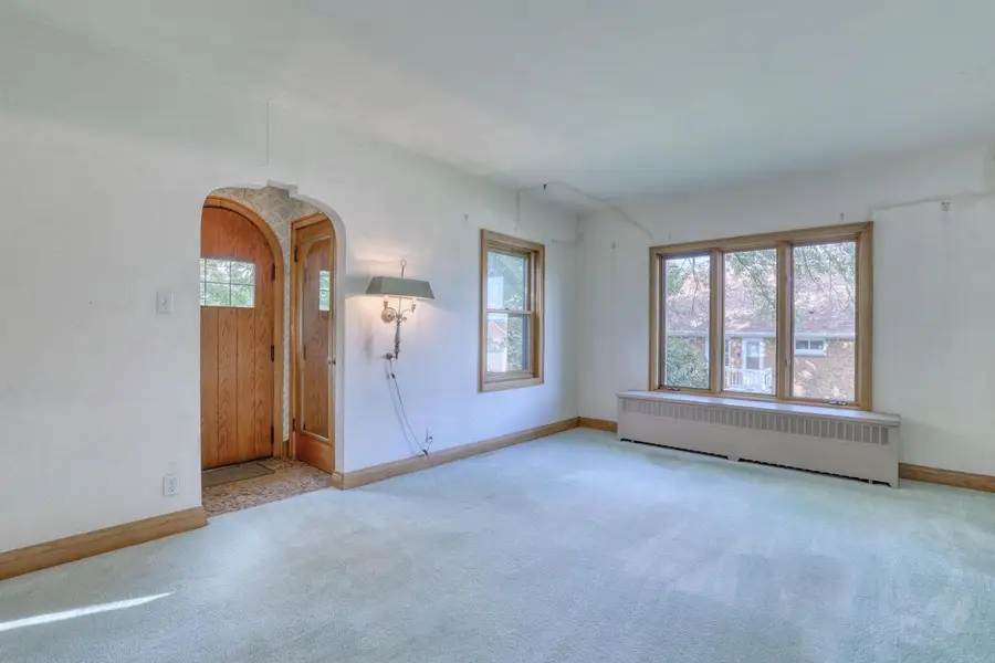 5800 W Howard AVENUE, Milwaukee, WI 53220 - #3
