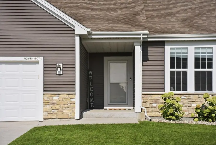 W218N16071 Tiger Lily DRIVE, Jackson, WI 53037 - #3