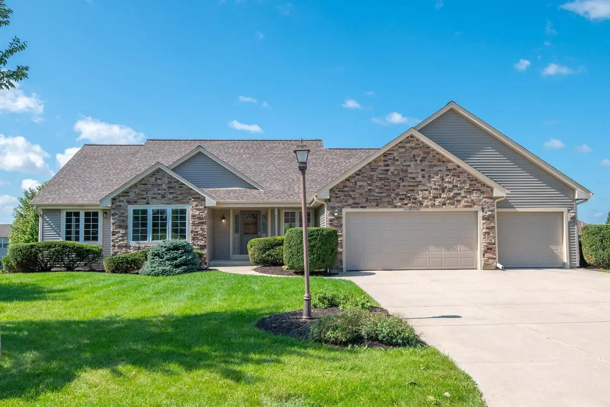 W173N10167 Woodbridge LANE, Germantown, WI 53022 - #1