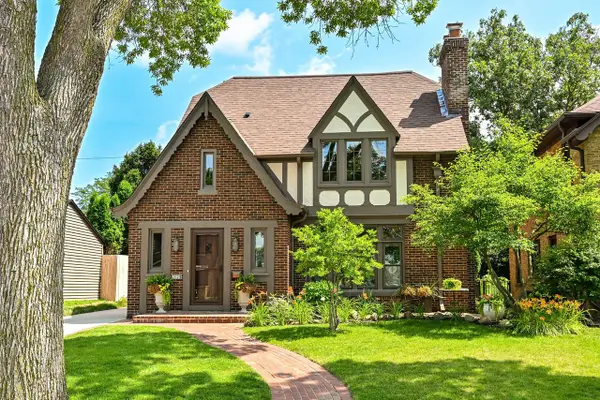 4848 N Woodburn STREET, Whitefish Bay, WI 53217