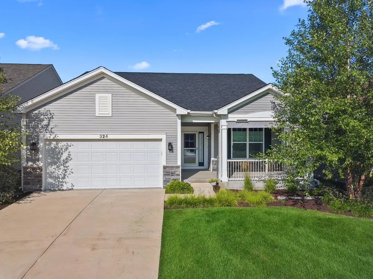 324 Gallant DRIVE, Lake Geneva, WI 53147 - #1