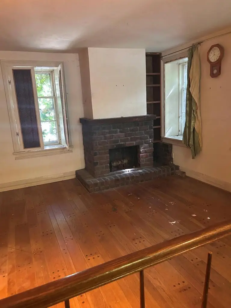 232 Hamilton ROAD, Cedarburg, WI 53012 - #3