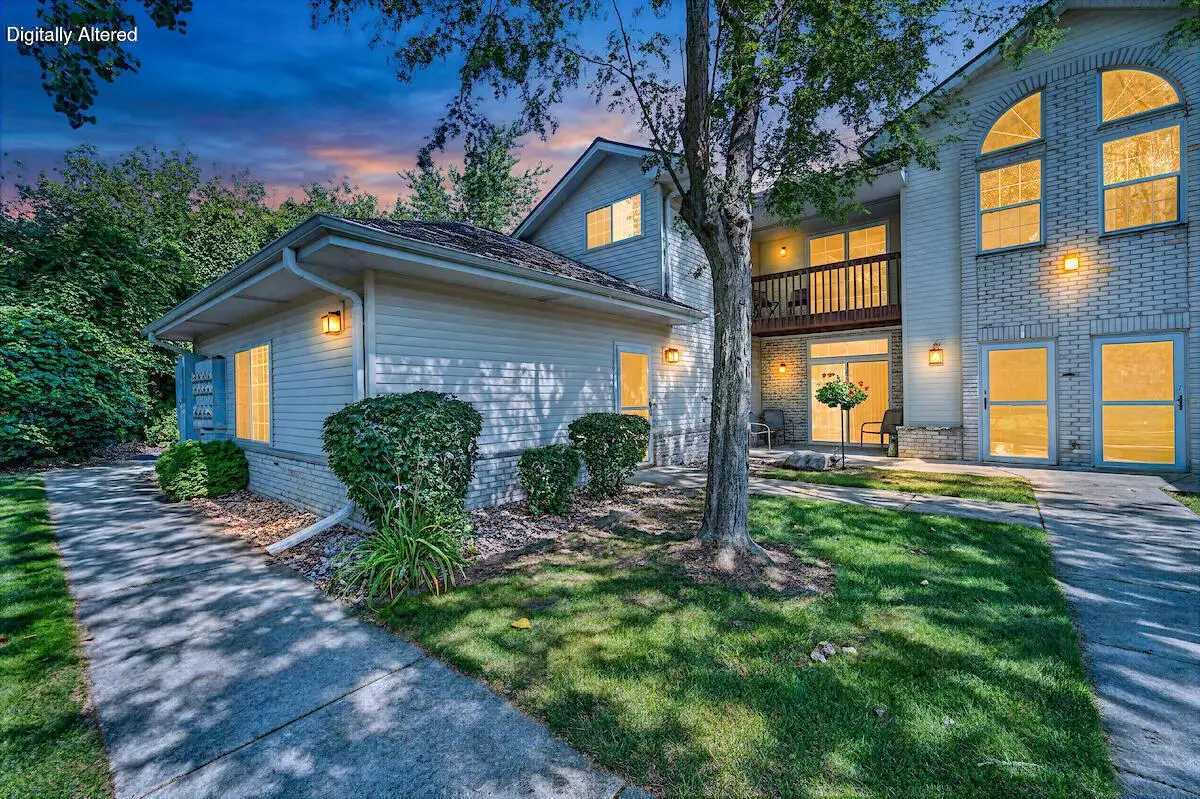 6115 S Creekside DRIVE ##12, Cudahy, WI 53110 - #1