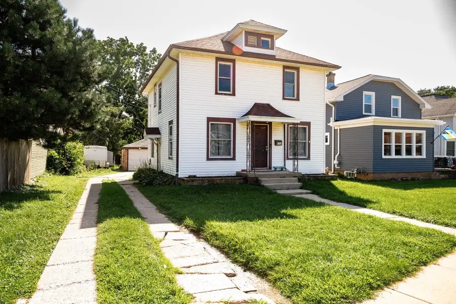 611 West BOULEVARD, Racine, WI 53405 - #2