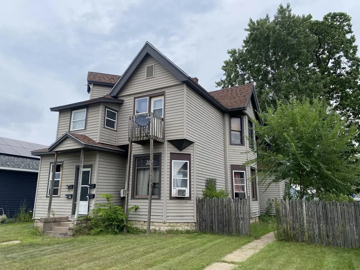 1328 Caledonia STREET #1324-1326-1328-1330, La Crosse, WI 54603 - #1