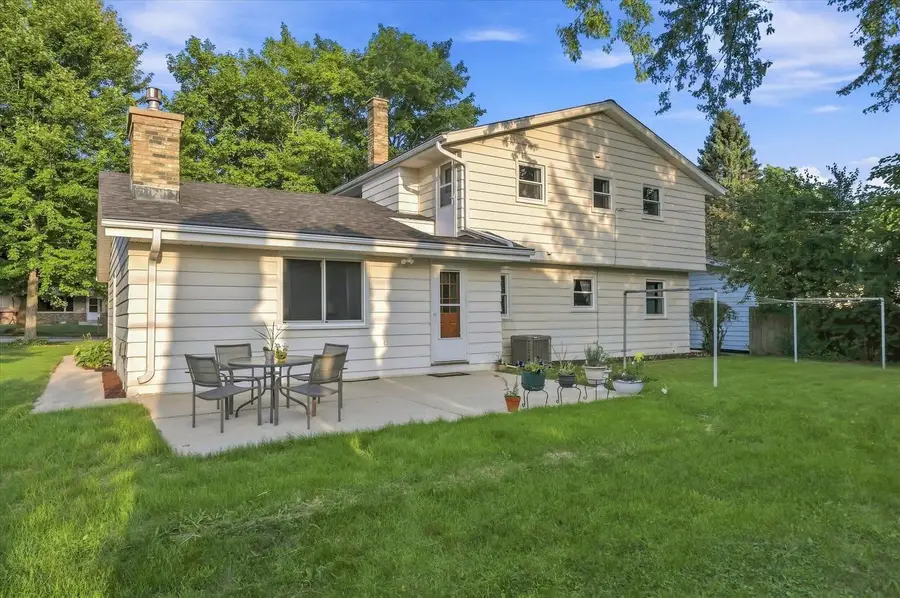 931 Fairview DRIVE, Port Washington, WI 53074 - #2