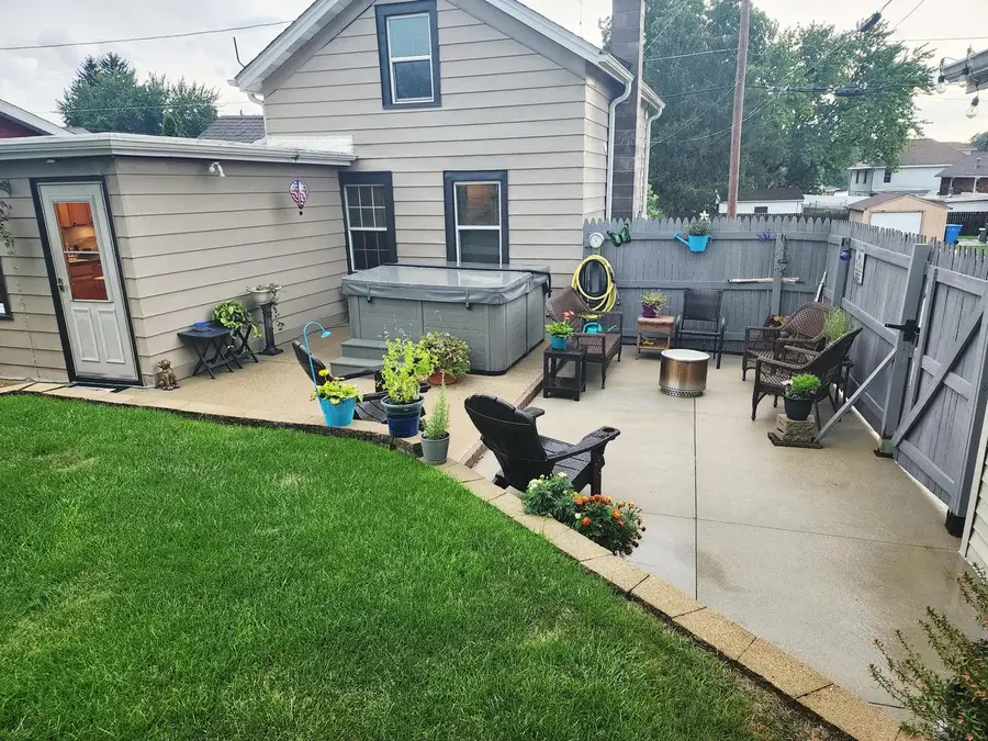 907 N Second STREET, Watertown, WI 53098 - #2
