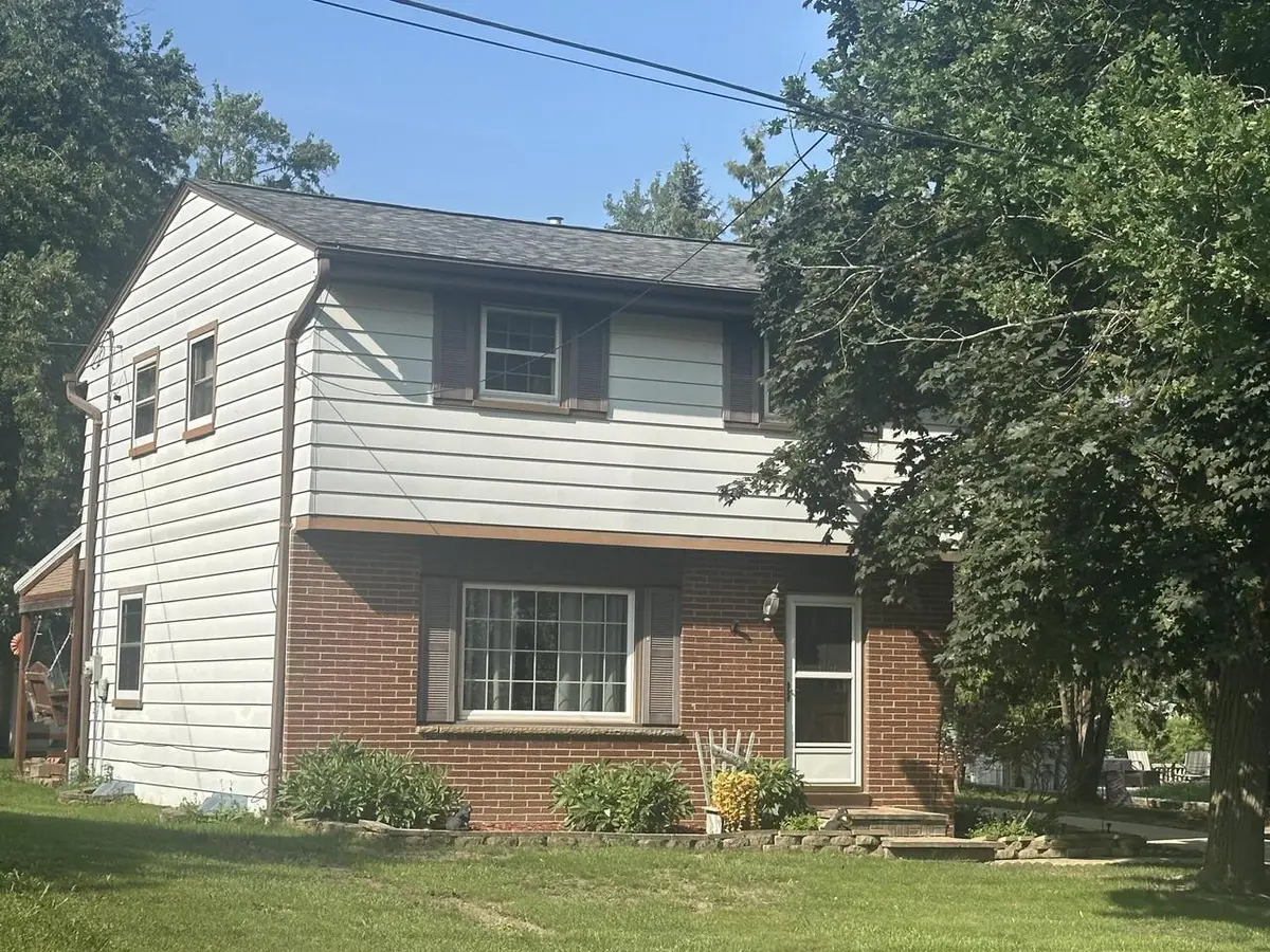 310 W Uncas AVENUE, Milwaukee, WI 53207 - #1