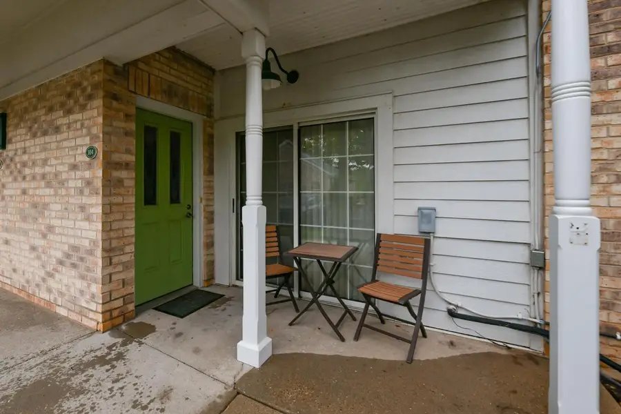 2740 Northview ROAD #104, Waukesha, WI 53188 - #3