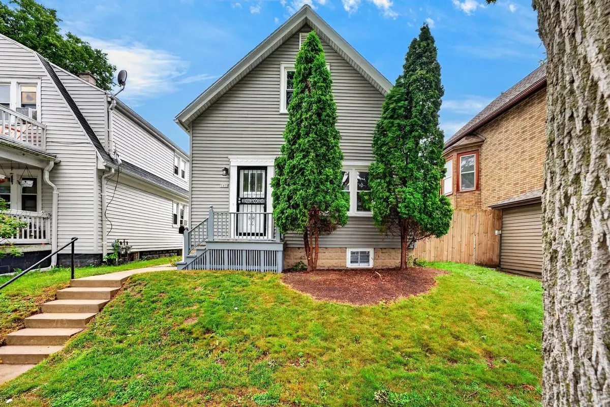 1979 S 10th STREET, Milwaukee, WI 53204 - #1