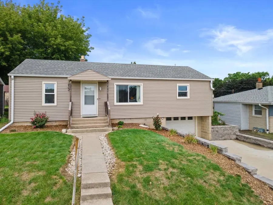 1710 Michigan AVENUE, South Milwaukee, WI 53172 - #3