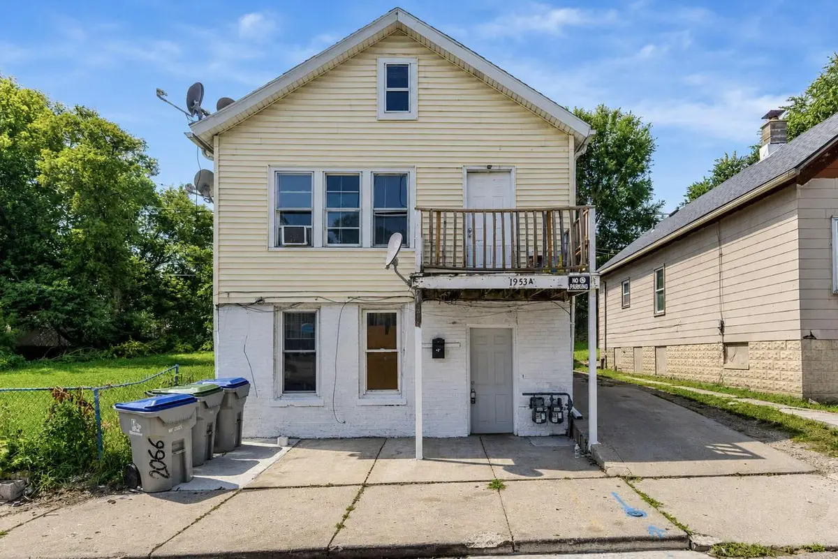 1953 S 5th PLACE, Milwaukee, WI 53204 - #1
