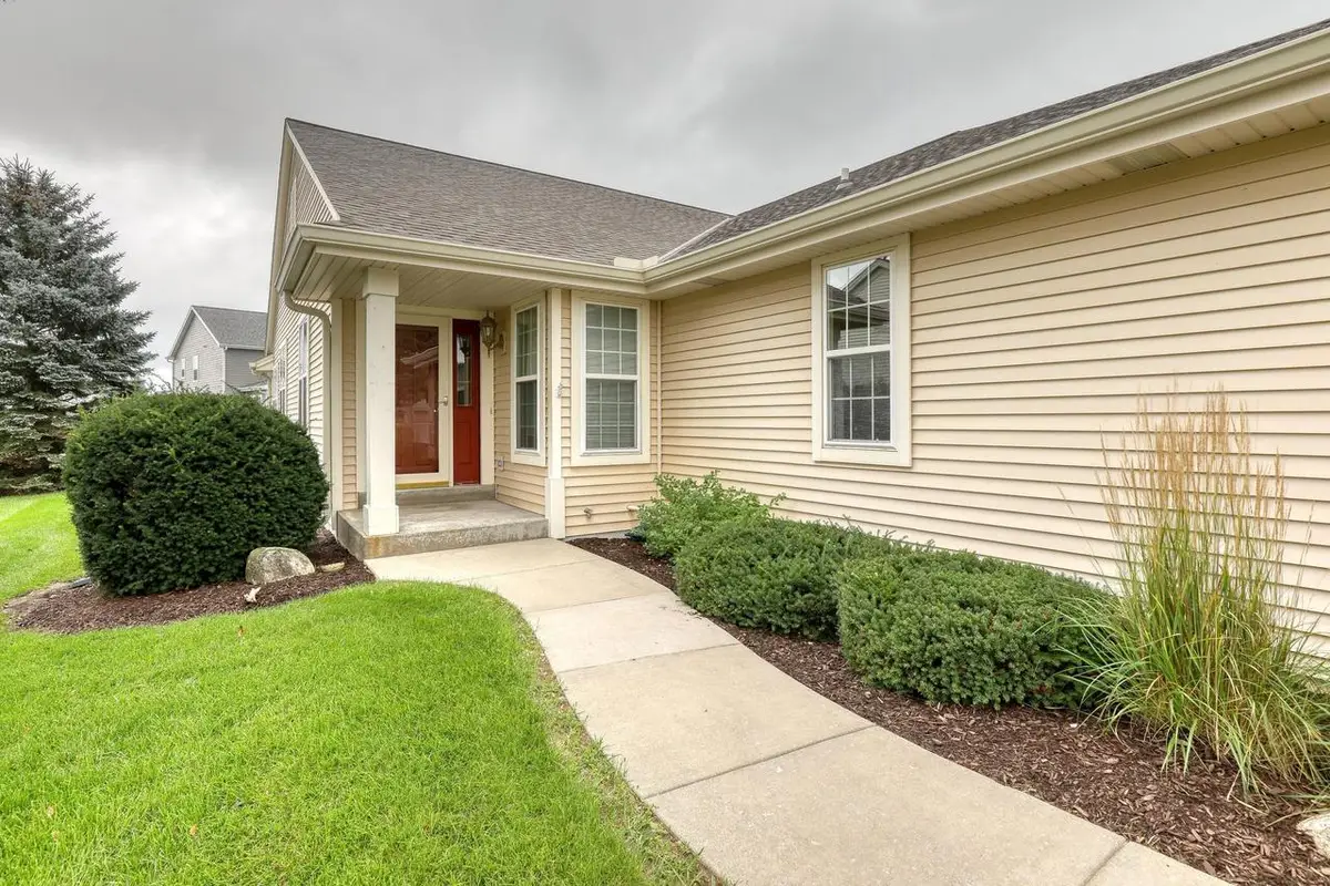 W241N5730 Birchwood LANE, Sussex, WI 53089 - #1