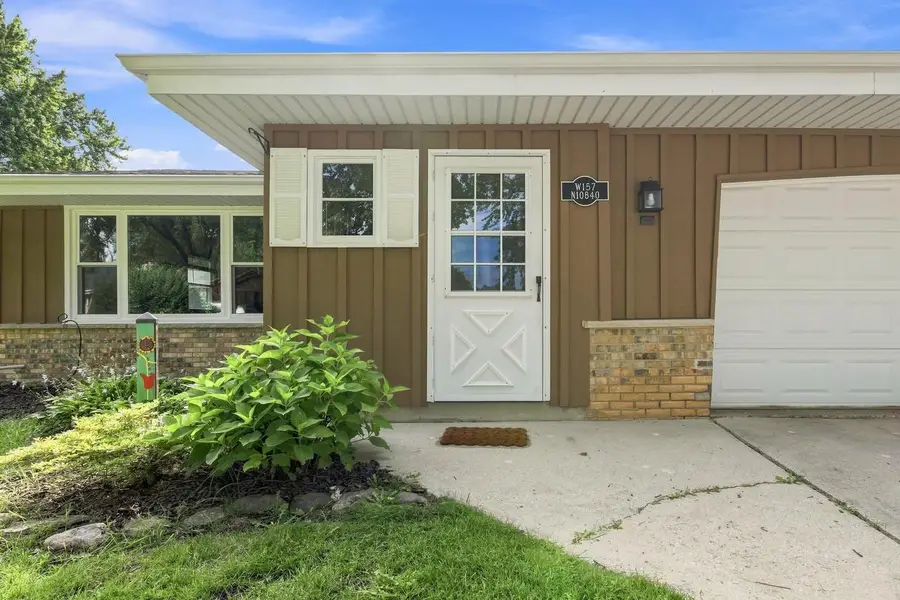 W157N10840 Catskill LANE, Germantown, WI 53022 - #3