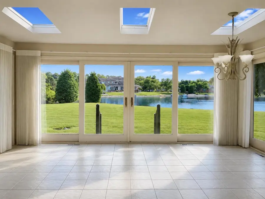 2115 W Norfolk COURT, Mequon, WI 53092 - #2